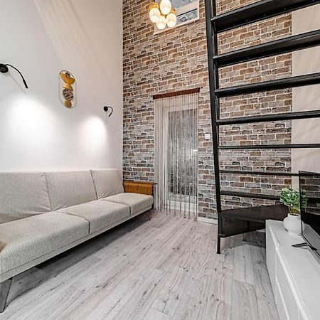 布达佩斯Chic Loft Bp: Industrial Gem公寓 外观 照片